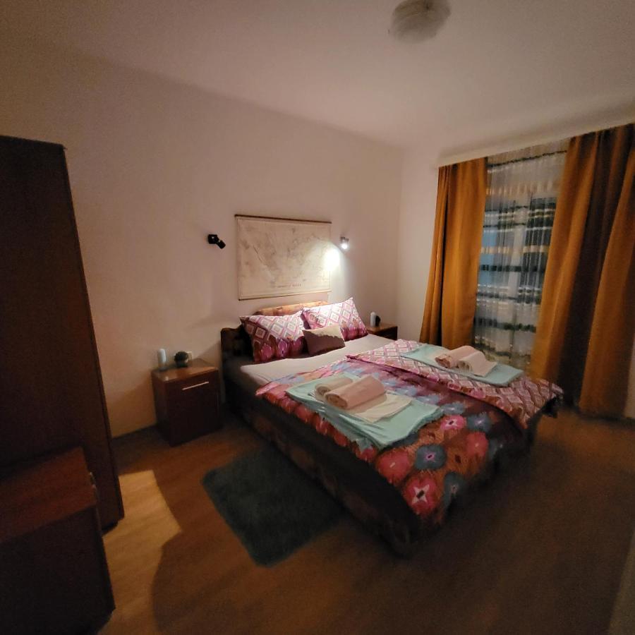 Apartmani Mia Sorajic Petrovac Exterior foto